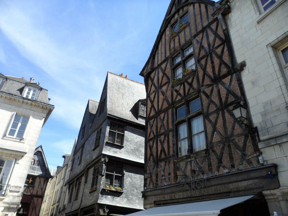 Gite De La Tour De Guise 2 图尔 外观 照片